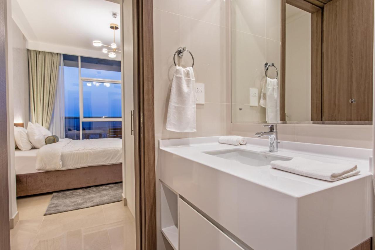 Live Here, Enjoy Waters Of Arabian Gulf Ras al-Khaimah Exterior photo