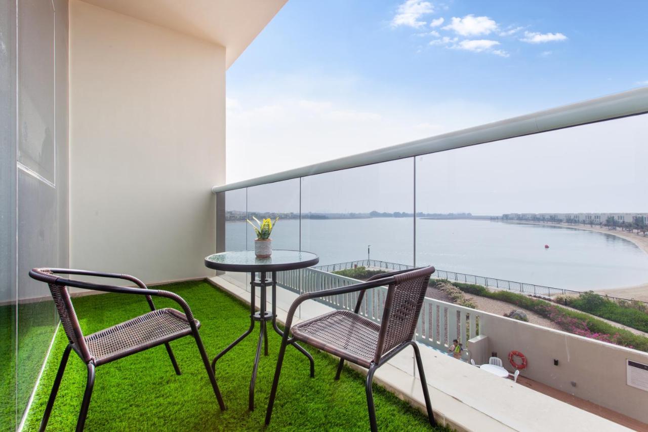 Live Here, Enjoy Waters Of Arabian Gulf Ras al-Khaimah Exterior photo